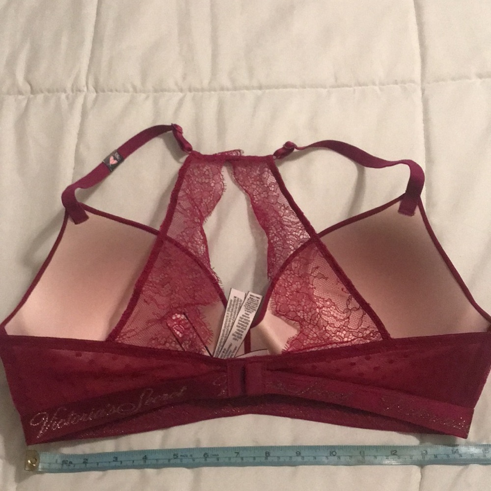 Victoria Secret Bra - Picture 3 of 6